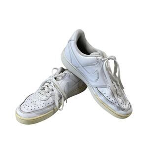 Nike Court Vision Low Top Sneakers Triple White Women’s Size 9 Sporty Gym Shoes